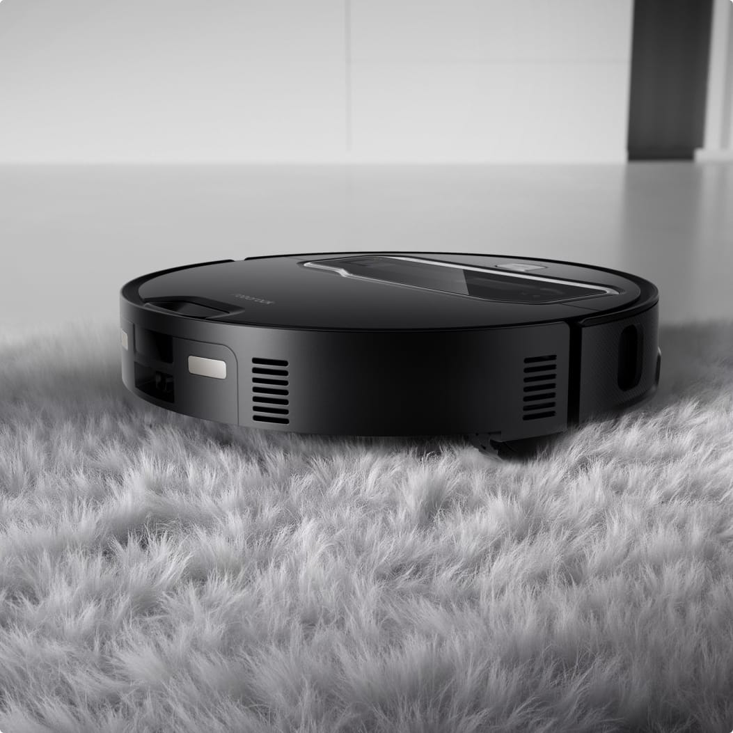 שואב אבק רובוטי SAROS Z70 מבית Roborock